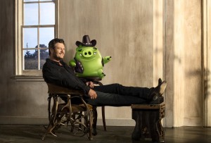 Blake Shelton voices "Earl" in in Columbia Pictures and Rovio Animation's ANGRY BIRDS.